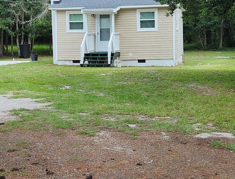 504A W 11th St Southport, NC