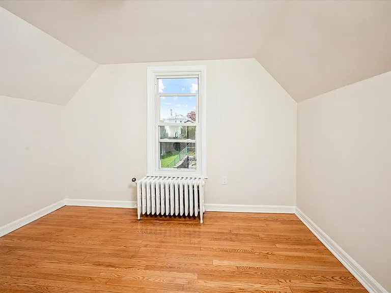 2nd floor bedroom