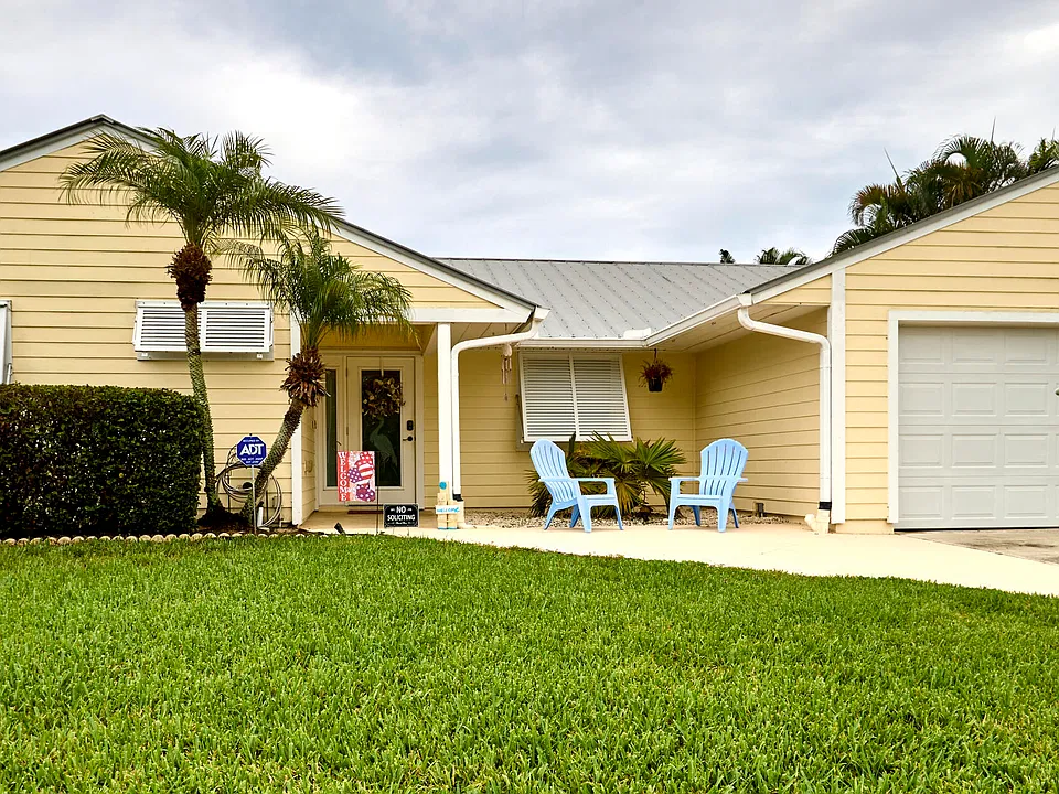 2485 NE 16th Ct