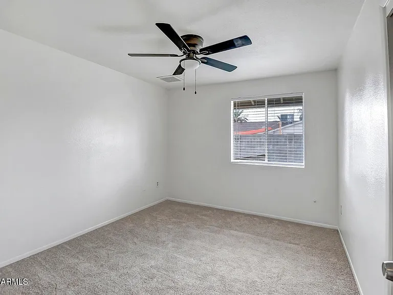 5601 W Carol Ave — Photo 11