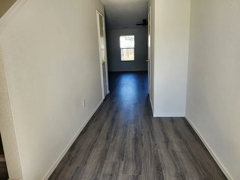 5100 Waterford Dr — Photo 11