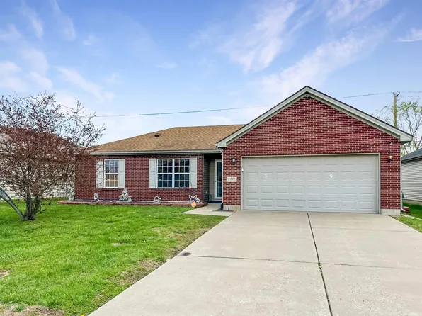 9221 Hartsaw St, Evansville, IN 47725