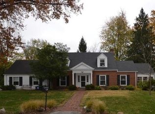 10 Covington Ln, Saint Louis, MO 63132