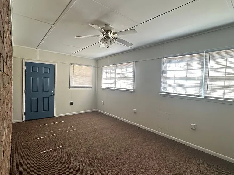 51 Lawanna Dr — Photo 14