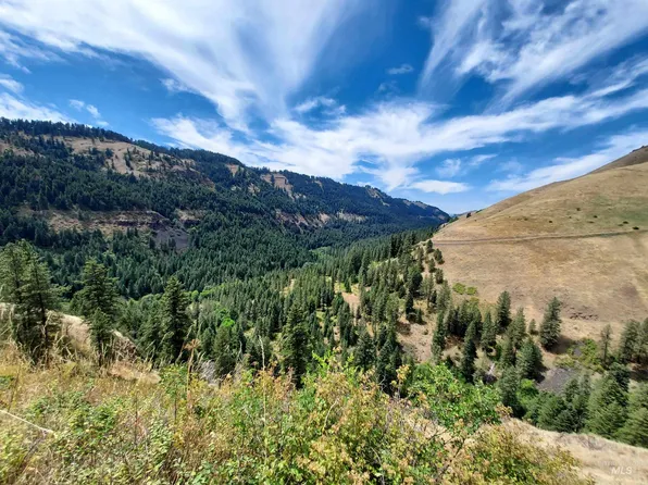 46601 Little Canyon Rd, Peck, ID 83545