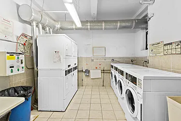 Sold by Thomas Lipovetsky, LREB