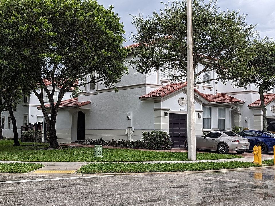 1st image of 10895 NW 78th Ter