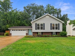 51 Gary Glen Dr, Saint Peters, MO 63376