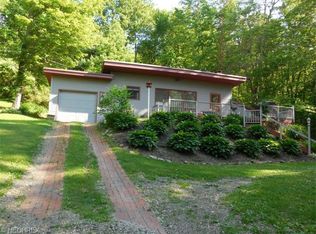 8141 Maplewood Dr, Bowerston, OH 44695