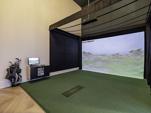 Golf Simulator Lounge