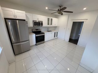 722A Queen St E, Toronto, ON M4M 1J3