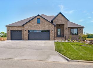 1709 N Waterstone Ave, Springfield, MO 65802