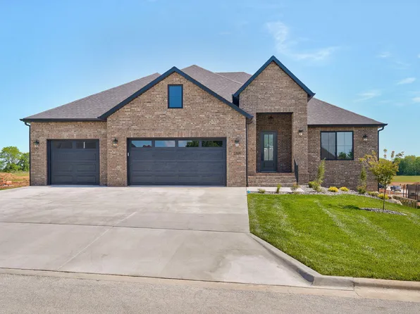 1709 N Waterstone Avenue, Springfield, MO 65802