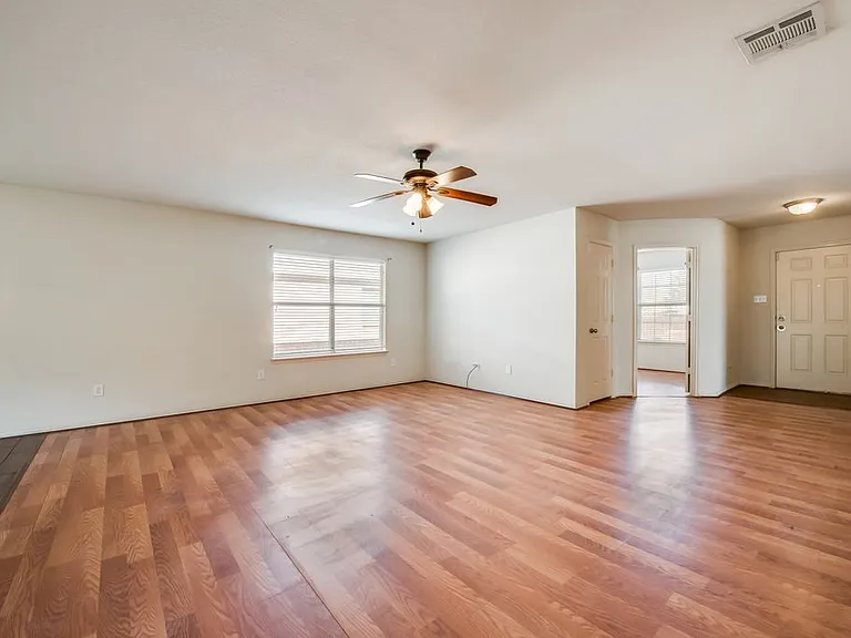 10333 Bear Hollow Dr — Photo 21