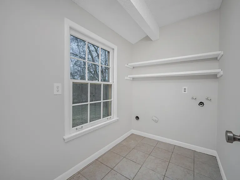 102 Jennings Dr #A — Photo 5