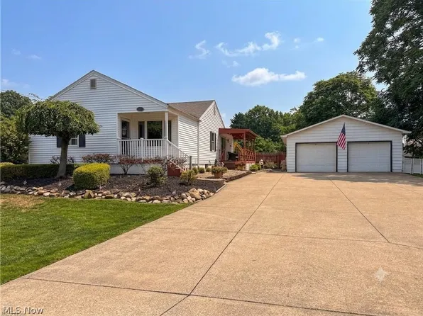 783 E Cassell Ave, Barberton, OH 44203