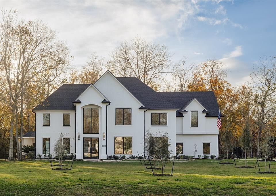 1st image of 8530 Halls Retreat Ct