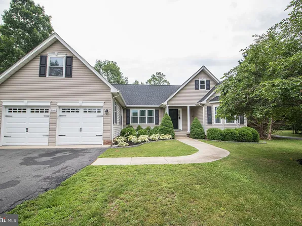 21946 Short Bow Ct, California, MD 20619