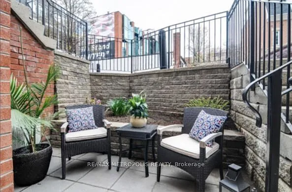 11 Niagara St W #38 — Photo 5