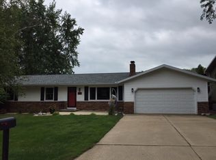 909 Truman Rd, Stoughton, WI 53589