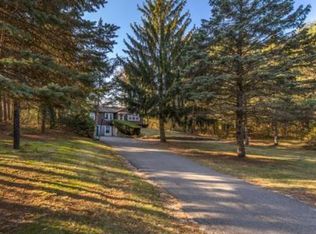 31 Rockwood Rd, Norfolk, MA 02056