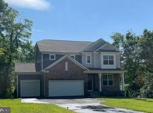 635 Long Meadow Dr, Fredericksburg, VA 22406