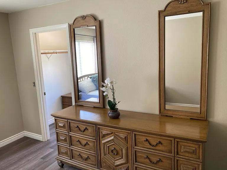 2208 Brighton Shore St — Photo 32