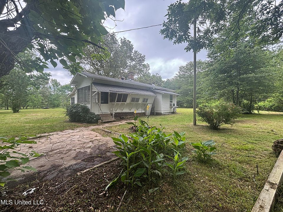 2nd image of 2913 Kickapoo Rd