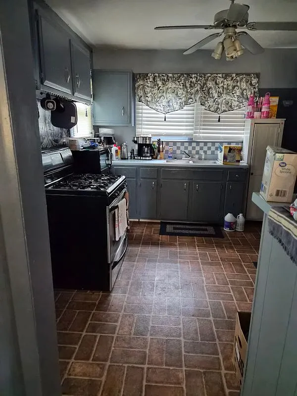 3 bed, 1.5 bath, 1630 sqft, $1,295 — Photo 4