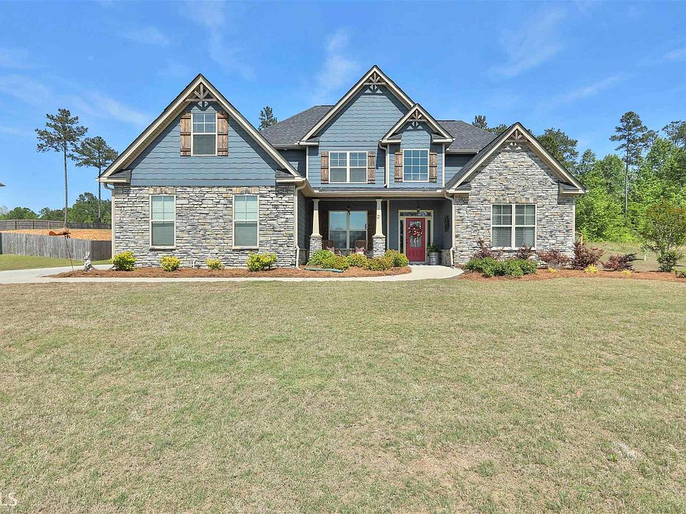 1st image of 21 Mitchell Farm Dr