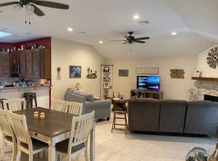 206 Valley Run Trl, Elgin, TX 78621