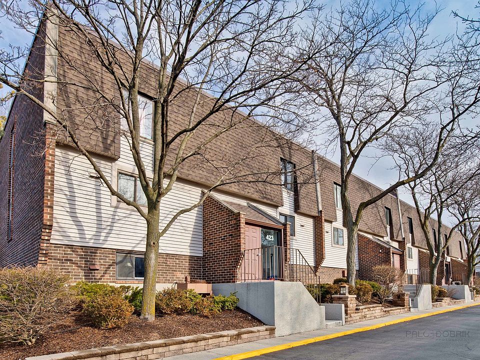1st image of 423 Elm St APT 5C