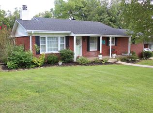 200 White St, Lexington, TN 38351