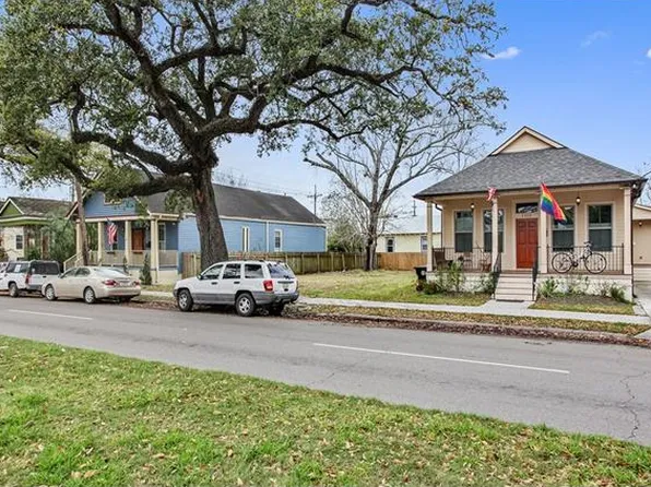 1210 Poland Ave, New Orleans, LA 70117