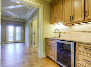 2076 Eagle Point, Loudon, TN 37774