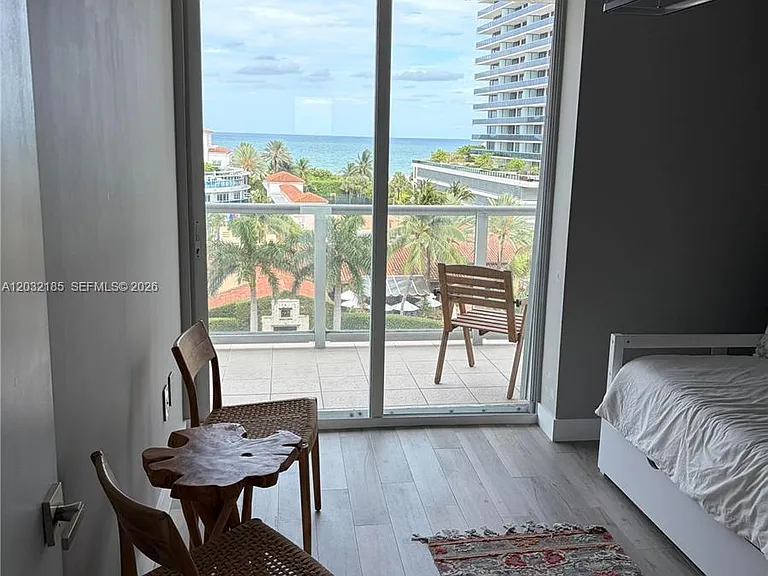 5900 Collins Ave #702 — Photo 31