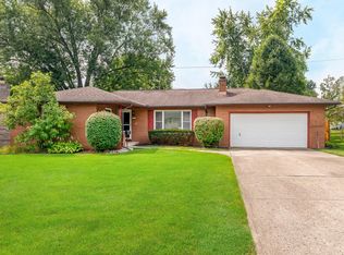 1065 Parkleigh Rd, Columbus, OH 43220