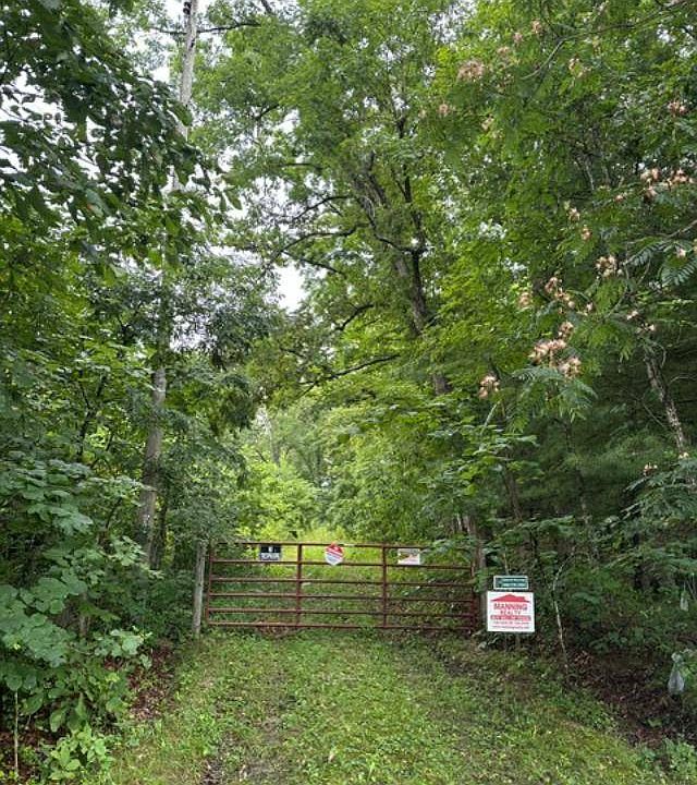 1st image of 500 E Howard Rd