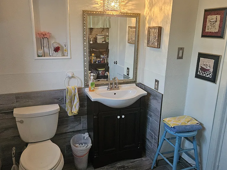 Daisy Ave — Photo 23
