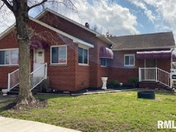 1302 E Main St, West Frankfort, IL 62896
