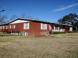 204 S Arnold St, Lampasas, TX 76550