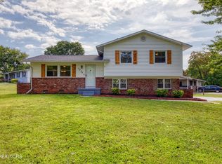 3236 NW Lineback Rd, Knoxville, TN 37921