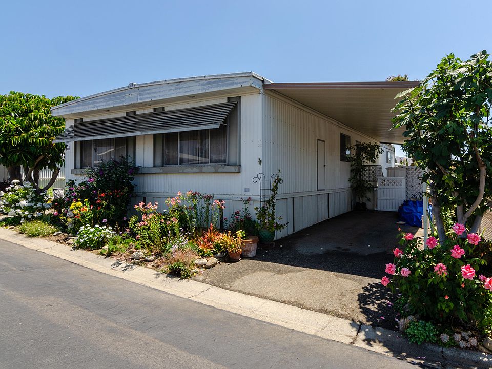 1st image of 122 Wisteria Way #122