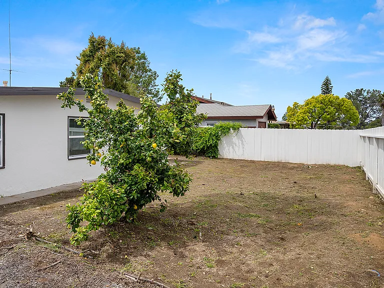 6378 Streamview Dr — Photo 19