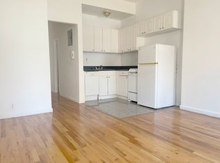 212 W 82nd St APT 5D, New York, NY 10024