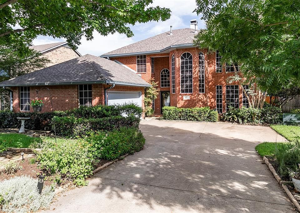 1st image of 2714 Indian Oak Dr