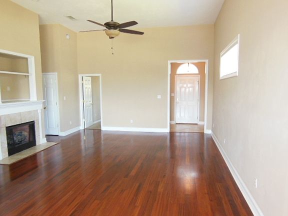 5th image of 8436 Ivy Brook Ln