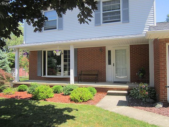 3rd image of 2230 Timberwood Ct