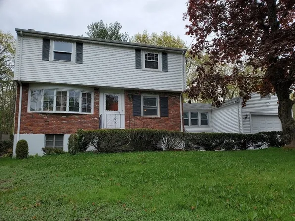 1696 Liberty St, Braintree, MA 02184