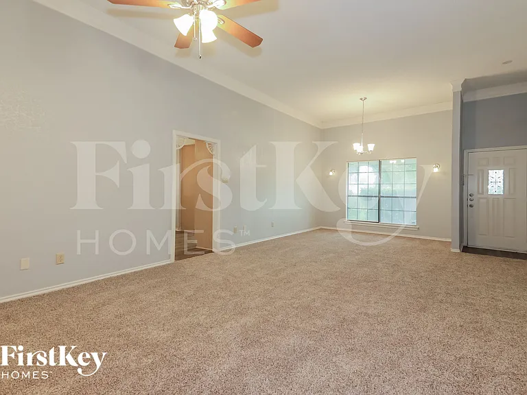 5302 Deep Canyon Dr — Photo 4